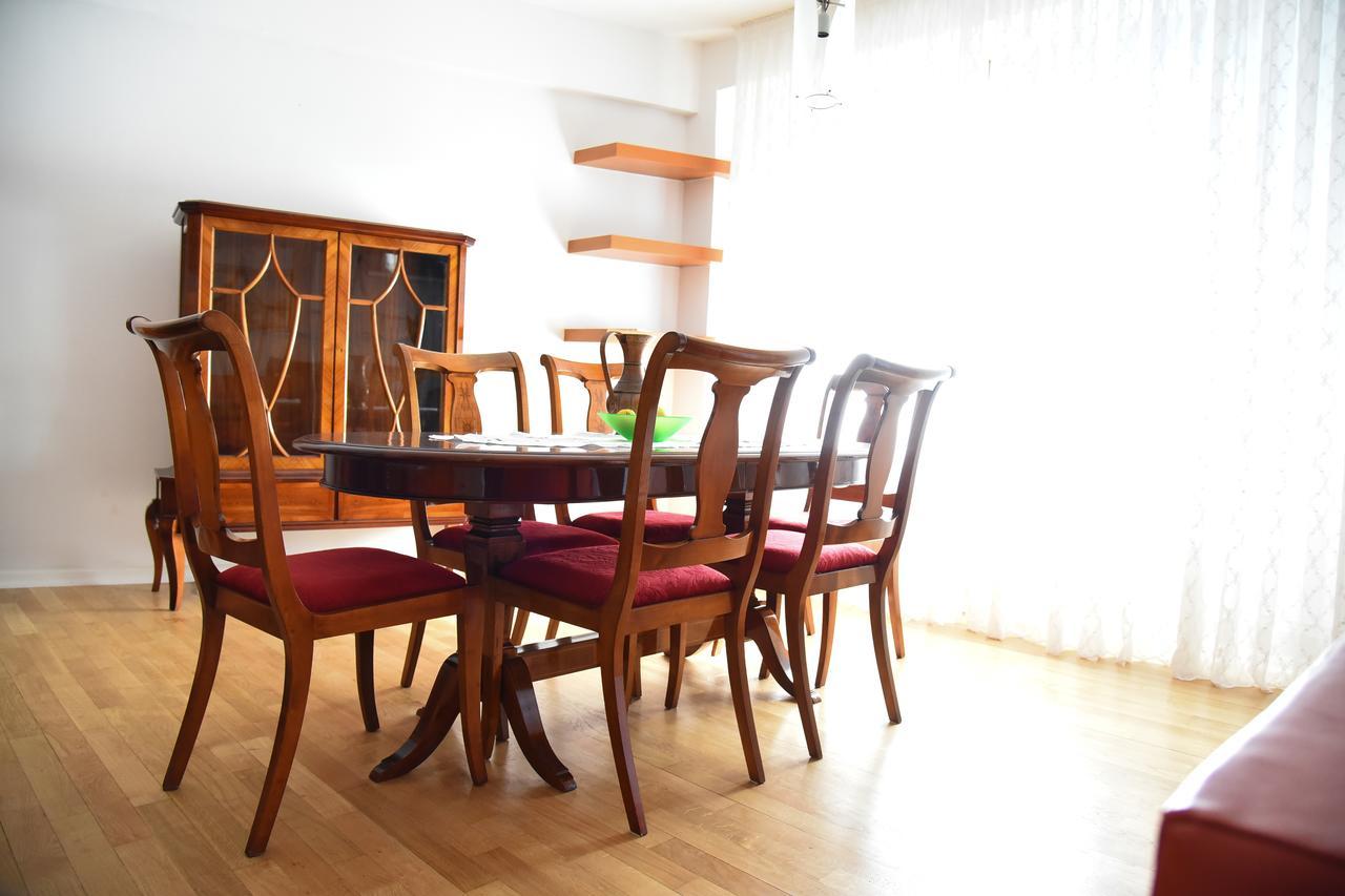 3 Bedroom Home With Parking Garage In The Heart Of Skopie Exterior foto